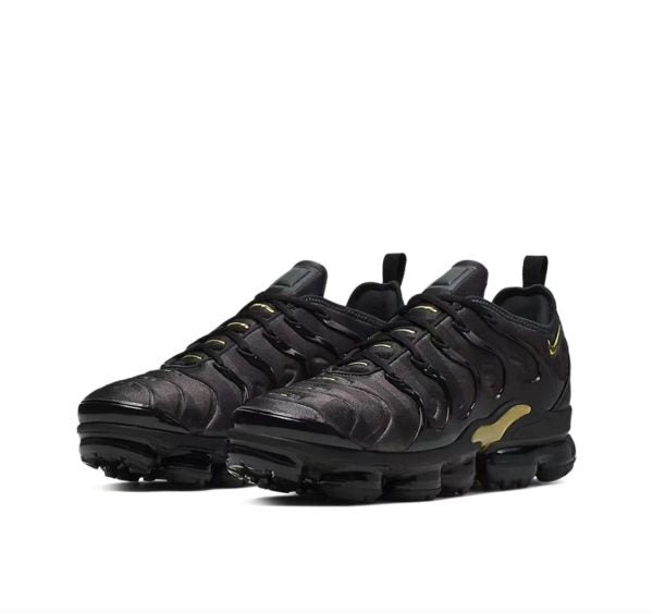 Nike Air VapoMax Black Anthracite Metallic Gold