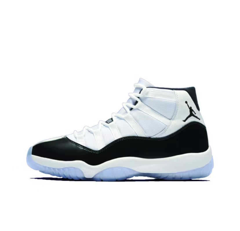 Jordan 11 Low Retro Concord