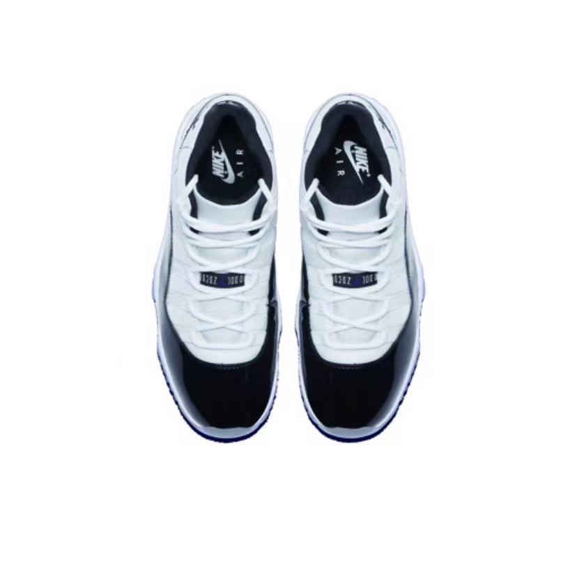 Jordan 11 Low Retro Concord