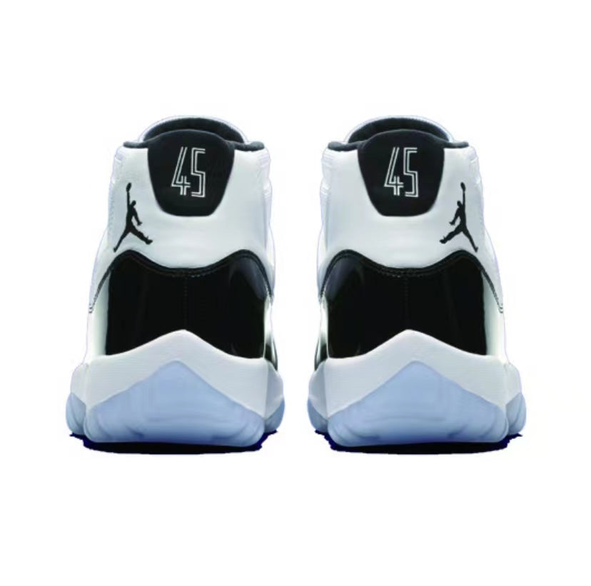 Jordan 11 Low Retro Concord