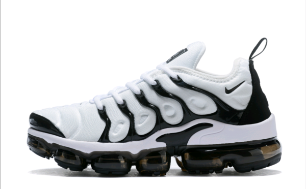 Nike Air VapoMax Black And White