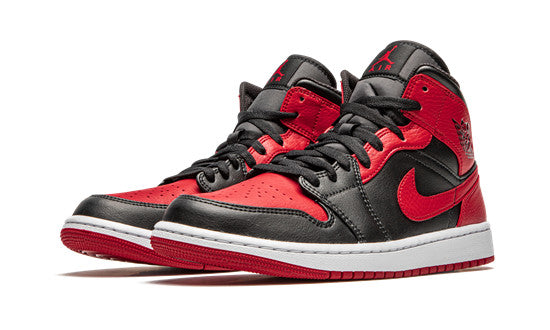 Air Jordan 1 Mid Banned