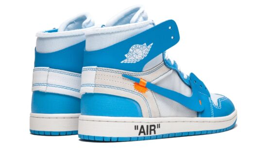 Air Jordans 1 "UNC"