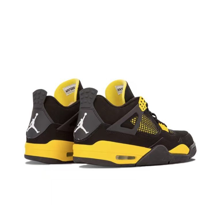 Air Jordan 4 Retro Thunder 2021